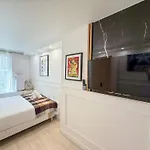 Urbanflat 41 - Disneyland In - Montorgueil Apartment Paris