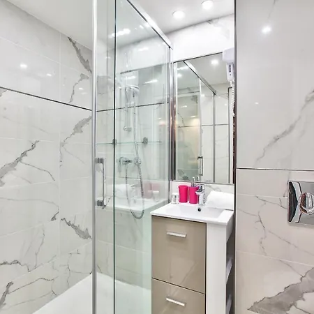 Urbanflat 41 - Disneyland In - Montorgueil Parigi